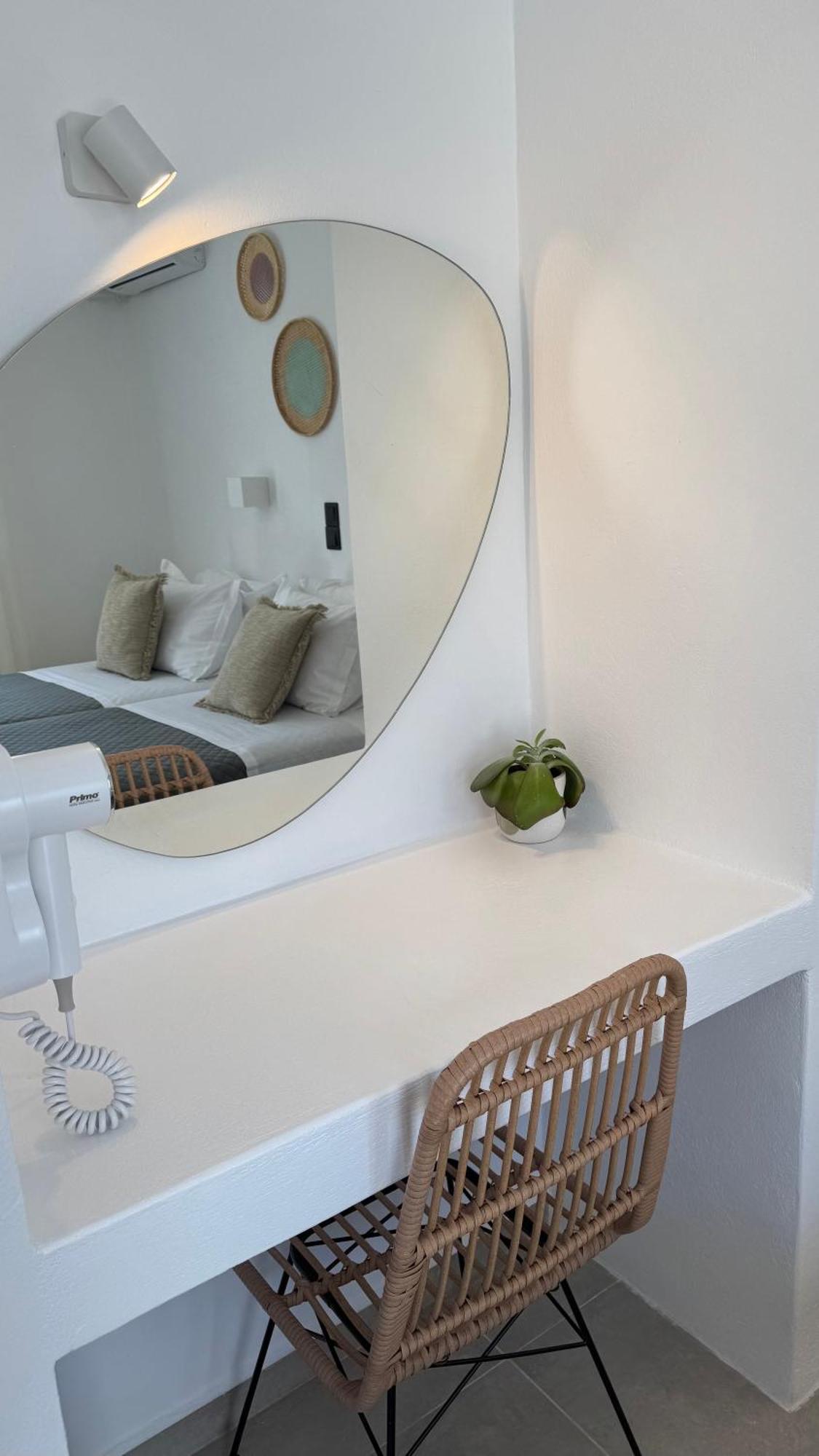 Апарт отель Paros Five Senses Экстерьер фото